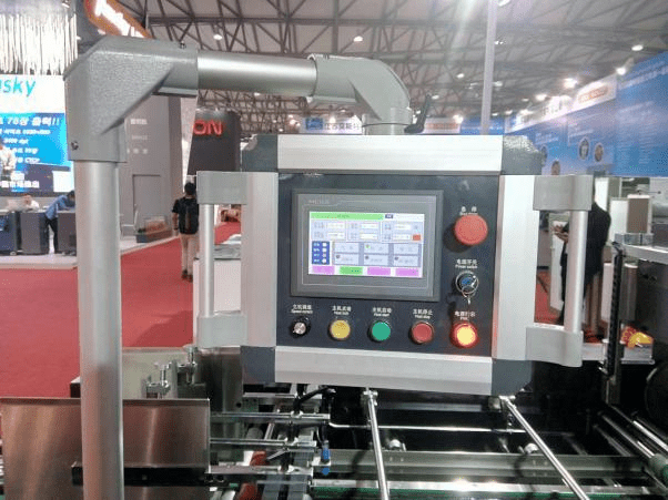 ZKT-700 HIGH SPEED Window Patching Machine 3 ZKT-700 HIGH SPEED Window Patching Machine